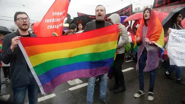 Russia's LGBTQ+ Community is Living in Fear Following New Laws and Court Rulings, Activists Say