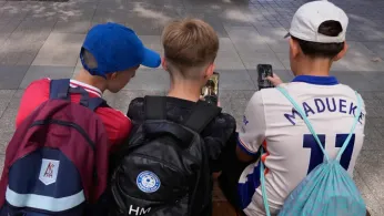 Australia's Social Media Ban Leaves a 15-Year-Old Worried About Losing Touch With Friends