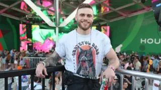 Gus Kenworthy Secures Medal in Snow League Debut, Eyes 2026 Olympics Comeback